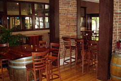 Moss Vale Hotel - Accommodation Nelson Bay 1