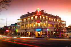 Regatta Hotel - Accommodation Nelson Bay 1