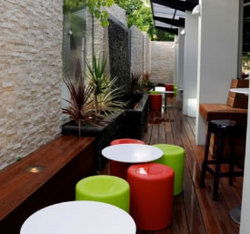 Modbury Plaza Hotel - Accommodation Nelson Bay 1