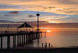 Esplanade Hotel - Accommodation Nelson Bay 2