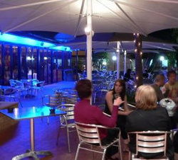 Sussex Hotel - Accommodation Nelson Bay 2