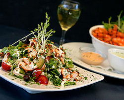 Irish Murphys - Accommodation Nelson Bay 2