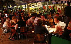 Royal George Hotel - Accommodation Nelson Bay 2