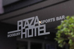 Modbury Plaza Hotel - Accommodation Nelson Bay 2