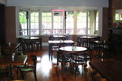 Moss Vale Hotel - Accommodation Nelson Bay 2