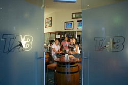 Gilhooleys Irish Bar & Restaurant - Chermside - Accommodation Nelson Bay 3