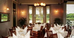 Joseph Alexanders Restaurant & Piano Bar - Accommodation Nelson Bay 2