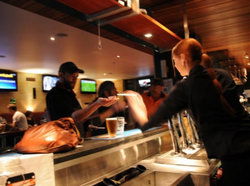 Modbury Plaza Hotel - Accommodation Nelson Bay 3