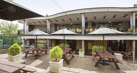 Castle Hill Tavern - Accommodation Nelson Bay 1