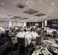 Dingley International Hotel - Accommodation Nelson Bay
