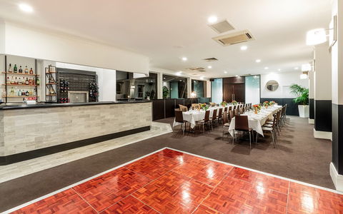 Metropolitan Hotel - Accommodation Nelson Bay 6