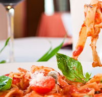 Camelot Gourmet Pizza - Accommodation Nelson Bay
