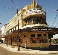 Robin Hood Hotel - Accommodation Nelson Bay