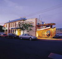 Waterfront Hotel - Accommodation Nelson Bay