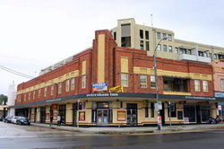Petersham Inn - Accommodation Nelson Bay 0