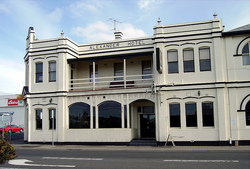Alexander Hotel - Accommodation Nelson Bay 1
