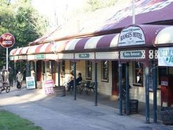 Ranges Hotel - Accommodation Nelson Bay 3
