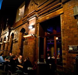 Albion Place Hotel - Nelson Bay Accommodation.com 3