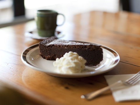 A Bite To Eat, A Drink As Well - Accommodation Nelson Bay 1
