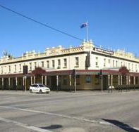 Soden's Australia Hotel - Accommodation Nelson Bay