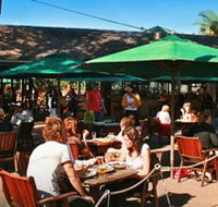 The Beach Hotel - Accommodation Nelson Bay