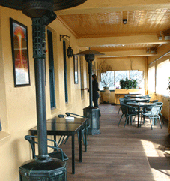 Royal Hotel Drouin - Accommodation Nelson Bay 2