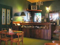 Robin Hood Hotel - Accommodation Nelson Bay 3