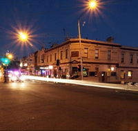 Three Crowns Hotel - Accommodation Nelson Bay