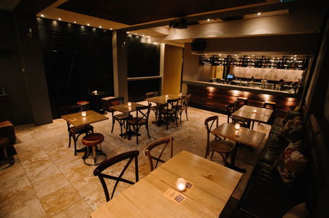 Rabbit Hole Bar And Dining - Accommodation Nelson Bay 0