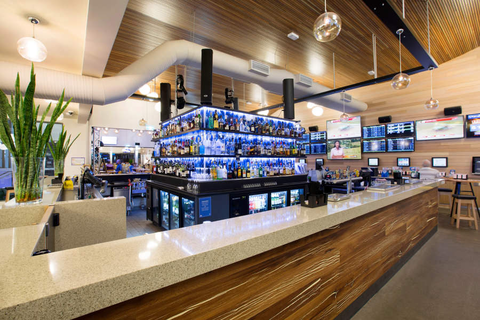 Coolum Beach Hotel - Accommodation Nelson Bay 4