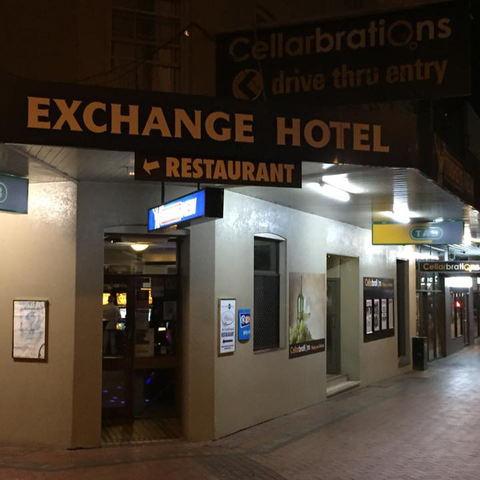 Exchange Hotel - Accommodation Nelson Bay 2