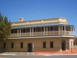 The British Hotel - Accommodation Nelson Bay 0