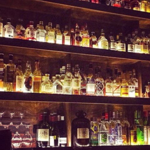 Sneaky Tony's - Accommodation Nelson Bay 4