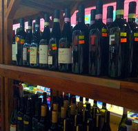 V -wall Tavern Blue Water Brasserie - Accommodation Nelson Bay