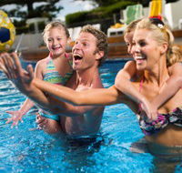 V3 Bar  Novotel Brighton Beach - Accommodation Nelson Bay