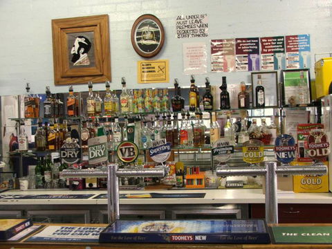 Old Bar Tavern - Accommodation Nelson Bay 2