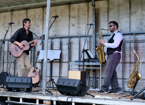 Jamming At Jingellic - Accommodation Nelson Bay 1