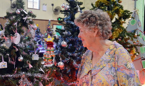 Mount Morgan Christmas Tree Festival - Accommodation Nelson Bay 1
