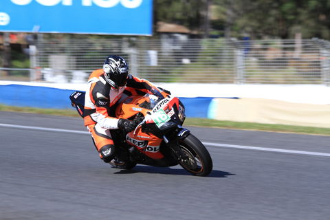 QR Moto Ride Days At Queensland Raceways! - Accommodation Nelson Bay 1