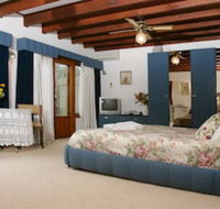 Chalet Swisse Spa - Accommodation Nelson Bay