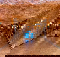 Desert Cave Hotel - Accommodation Nelson Bay