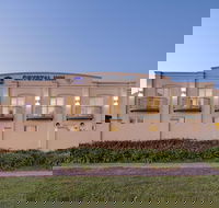 Best Western Crystal Inn - Accommodation Nelson Bay