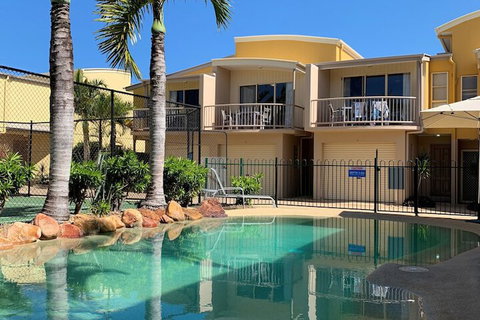 Coolum Beach Getaway Resort - Accommodation Nelson Bay 1