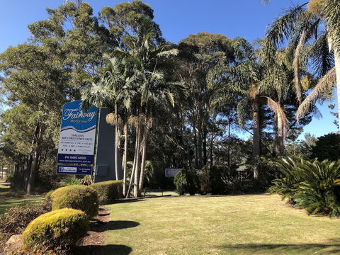 Fairway Motor Inn - Accommodation Nelson Bay 2