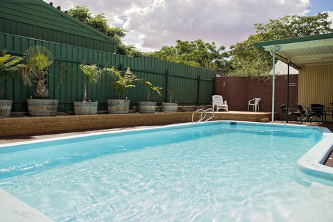 Lodge Outback Motel - Accommodation Nelson Bay 2