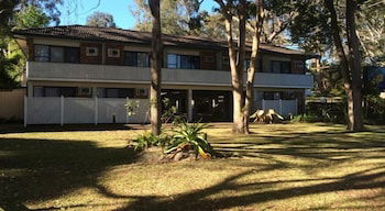 Port Stephens Motel - Nelson Bay Accommodation.com 6
