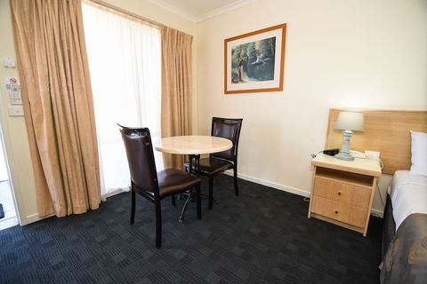 Sandown Heritage Motel - Accommodation Nelson Bay 4