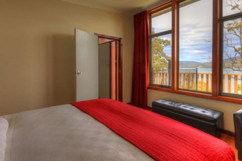 Driftwood Cottages - Accommodation Nelson Bay 2