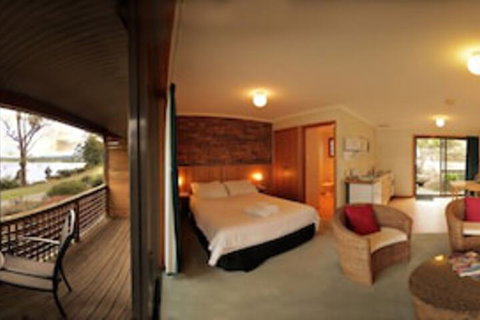 Driftwood Cottages - Accommodation Nelson Bay 0