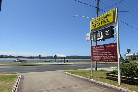 Beach Drive Motel - Nelson Bay Accommodation.com 1